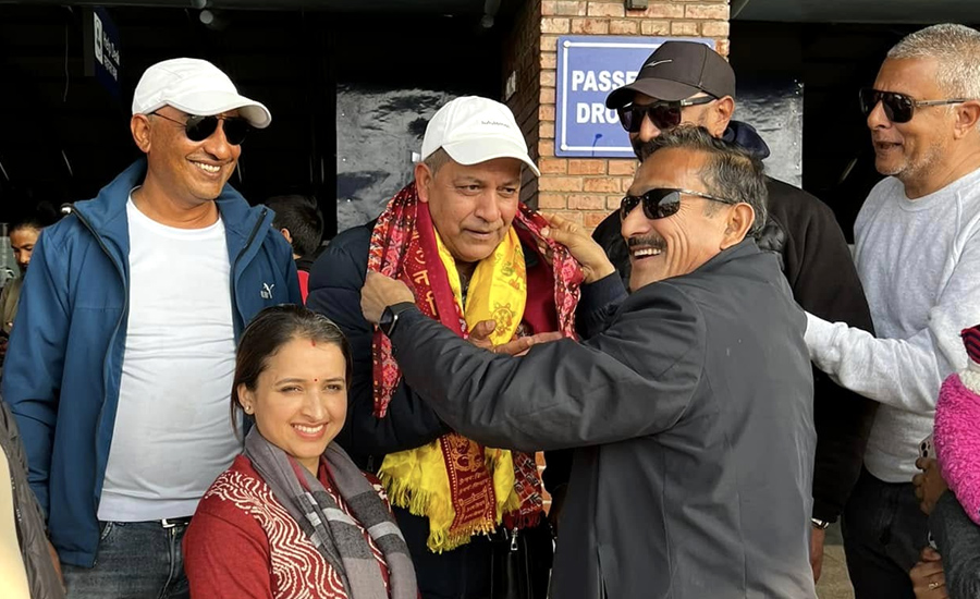 ९ वर्षपछि गणेश उप्रेतीको फिल्मी कमब्याक: 'झरीपछिको इन्द्रेणी'बाट पर्दामा फर्किँदै